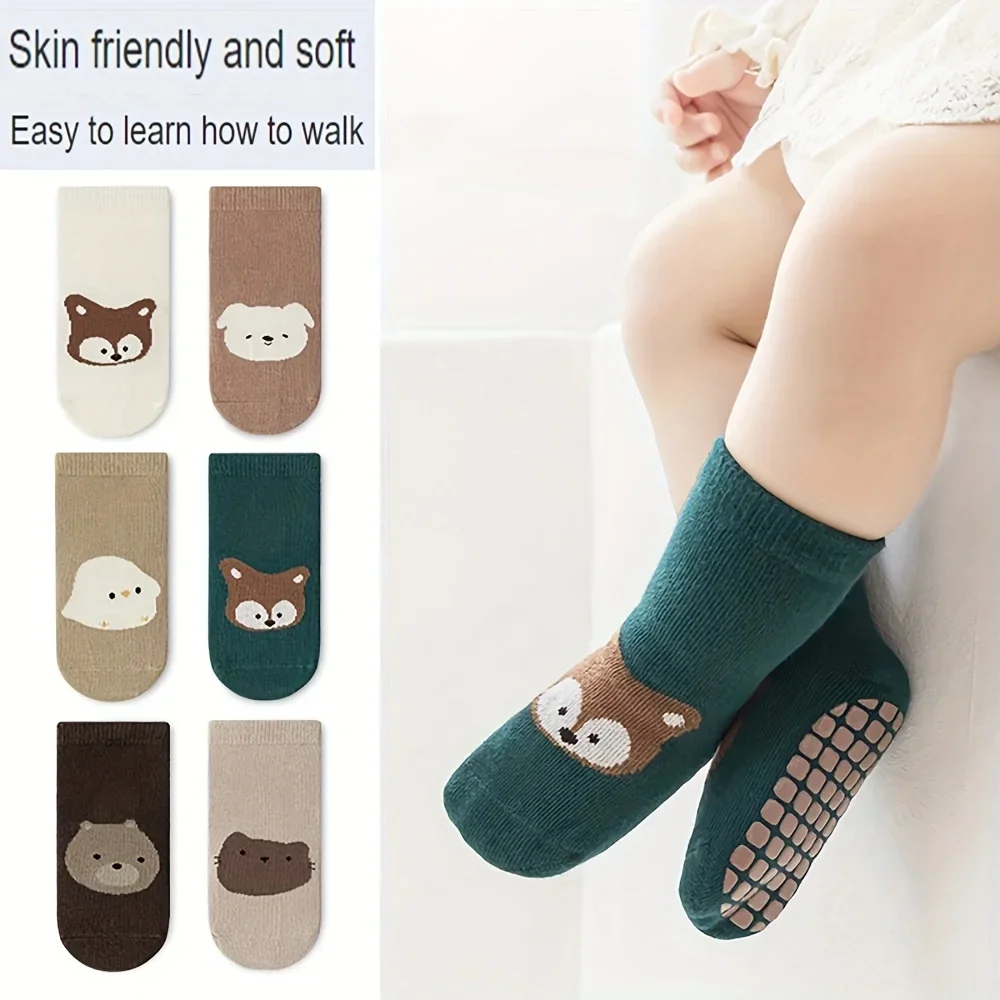 Unisex Baby Socks Non Slip - 6足セット、秋・冬用、大きめのドット柄、滑り止め付きベビー用トランポリンソックス、小さなお子様向け、大きめの漫画柄。
