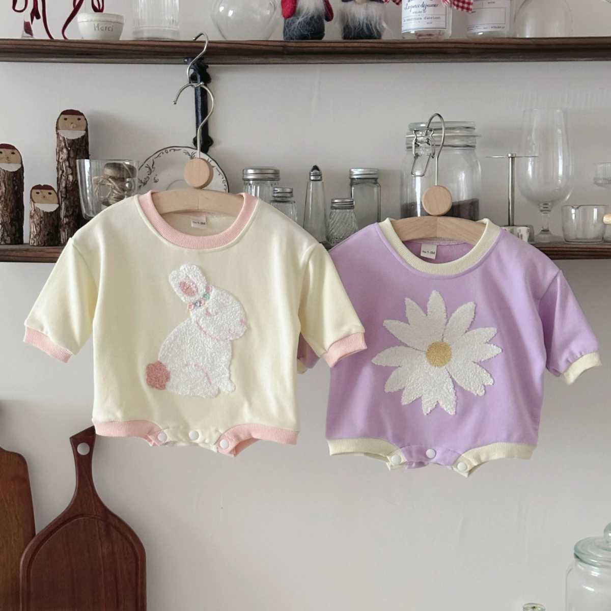新生児向け、かわいらしい動物柄と花柄のアップリケが施された長 - Newborn Baby Girl Romper Floral のレビューと価格