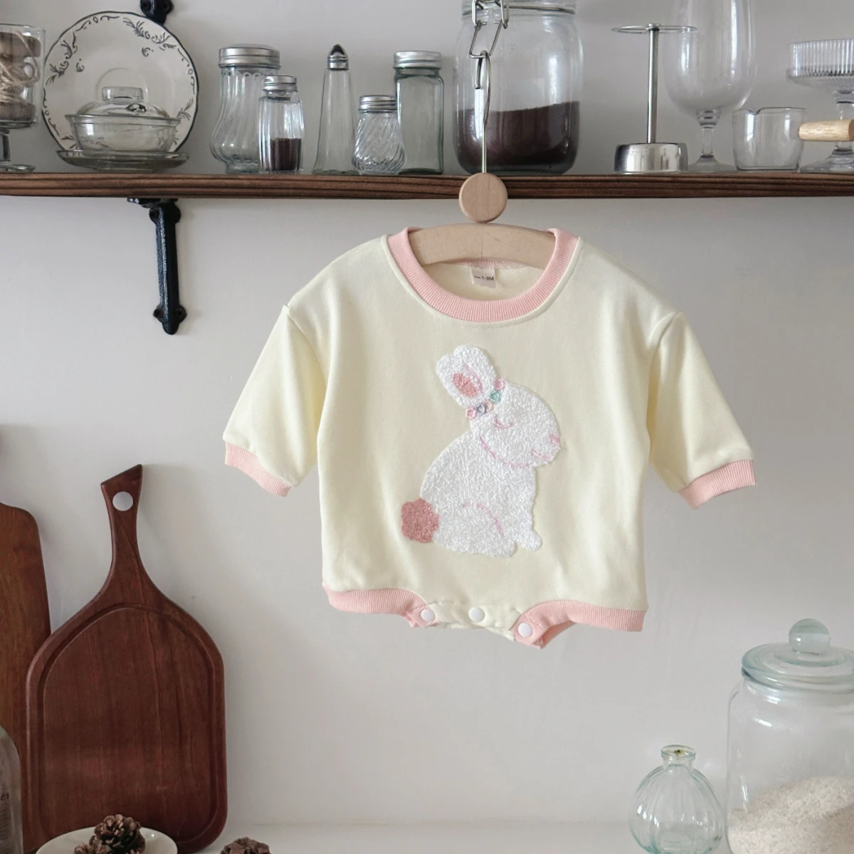 新生児向け、かわいらしい動物柄と花柄のアップリケが施された長 - Newborn Baby Girl Romper Floral のレビューと価格